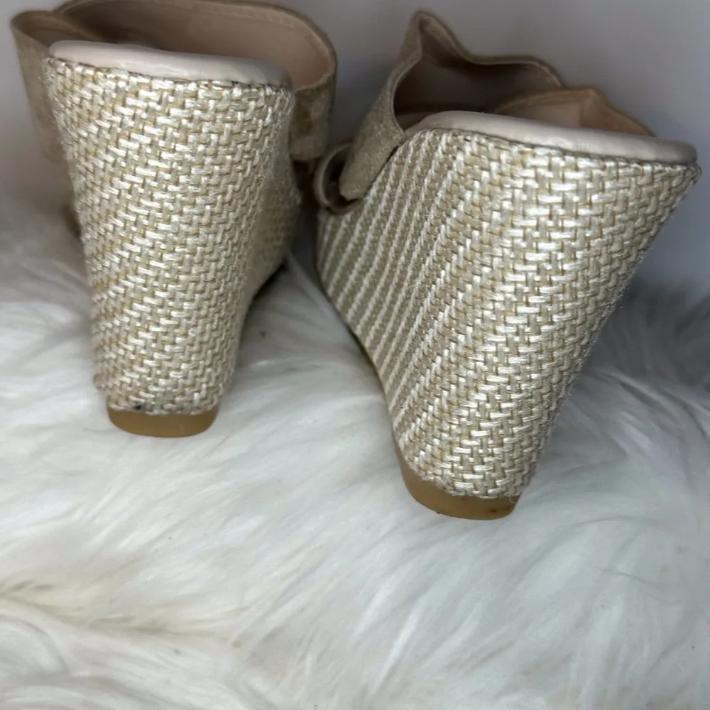 Source Unknown Tan Wedge Shoes with Cushioned Straps - Image 3