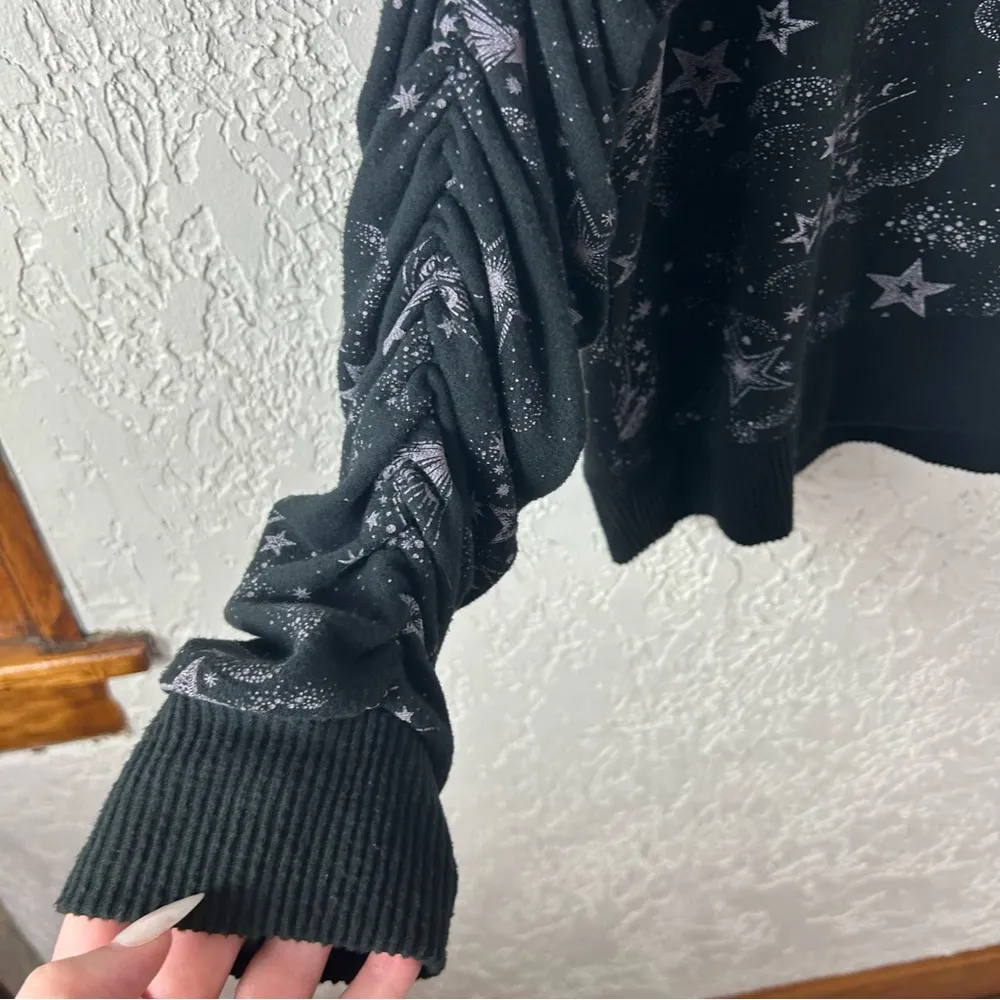 Chaser | Shirred Sleeve Mystical Star Print Whimsical Sweatshirt Size XL - Image 7
