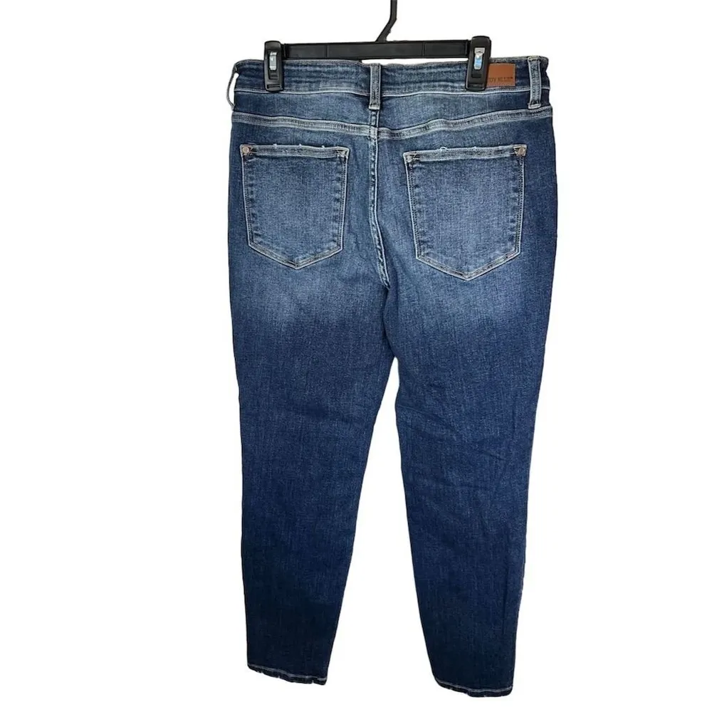 Judy Blue Women's Boyfriend Fit Jeans Size 13 Blue 5-Pocket Design - Image 5