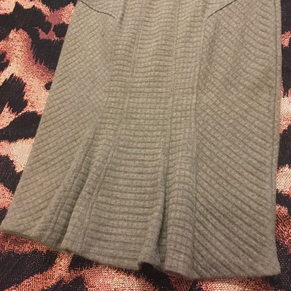 Vtg Y2K DVF Diane Von Furstenberg Magdelena green stretch knit pencil work skirt - Image 3