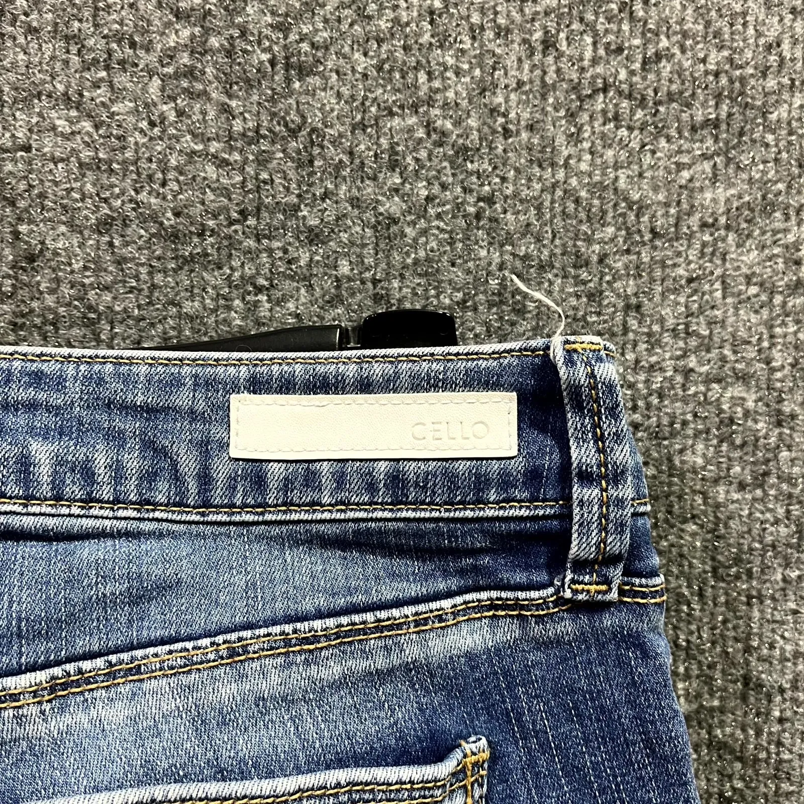 Cello Jeans Womens 13 Blue Denim Medium Wash Cotton Stretch Frayed Hem Cozy - Image 7