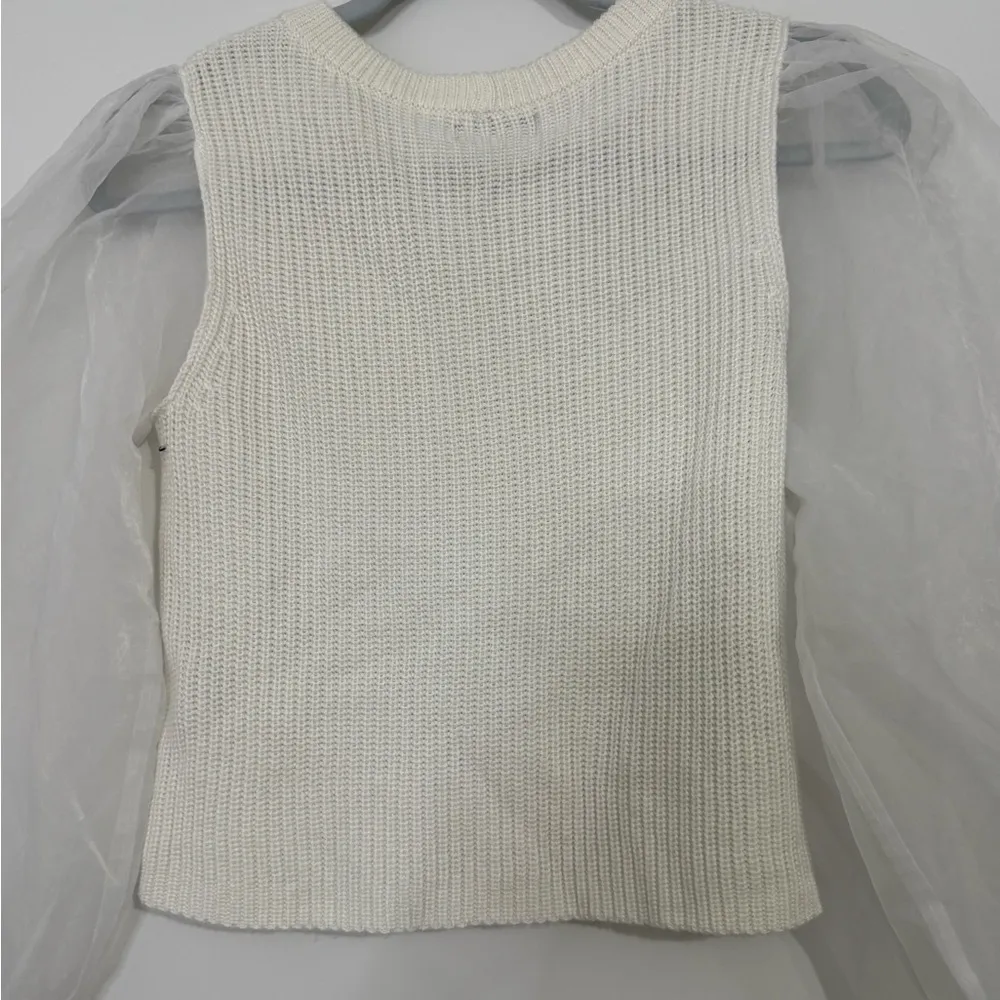 MAJORELLE Kinship Sweater XS – White Knit Top with Sheer Organza Puff Sleeves - Image 6