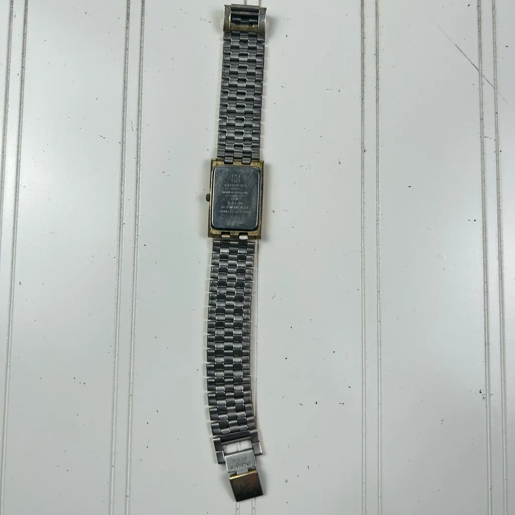 Vintage Gold & Silver Two-Tone Quartz Watch – Rectangular Dial - Image 6