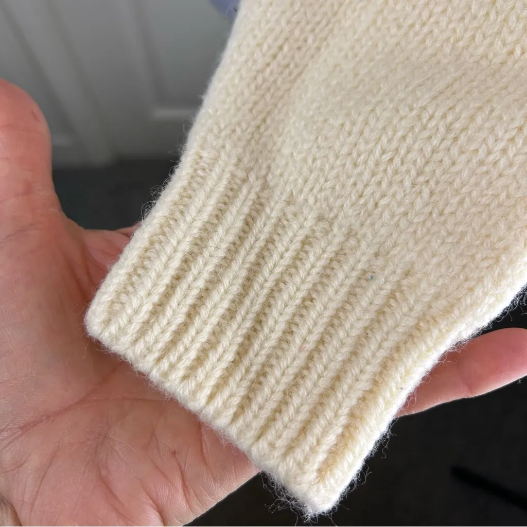 Dean’s of Scotland Wool Christmas Sweater Trimingham’s Bermuda - Image 7