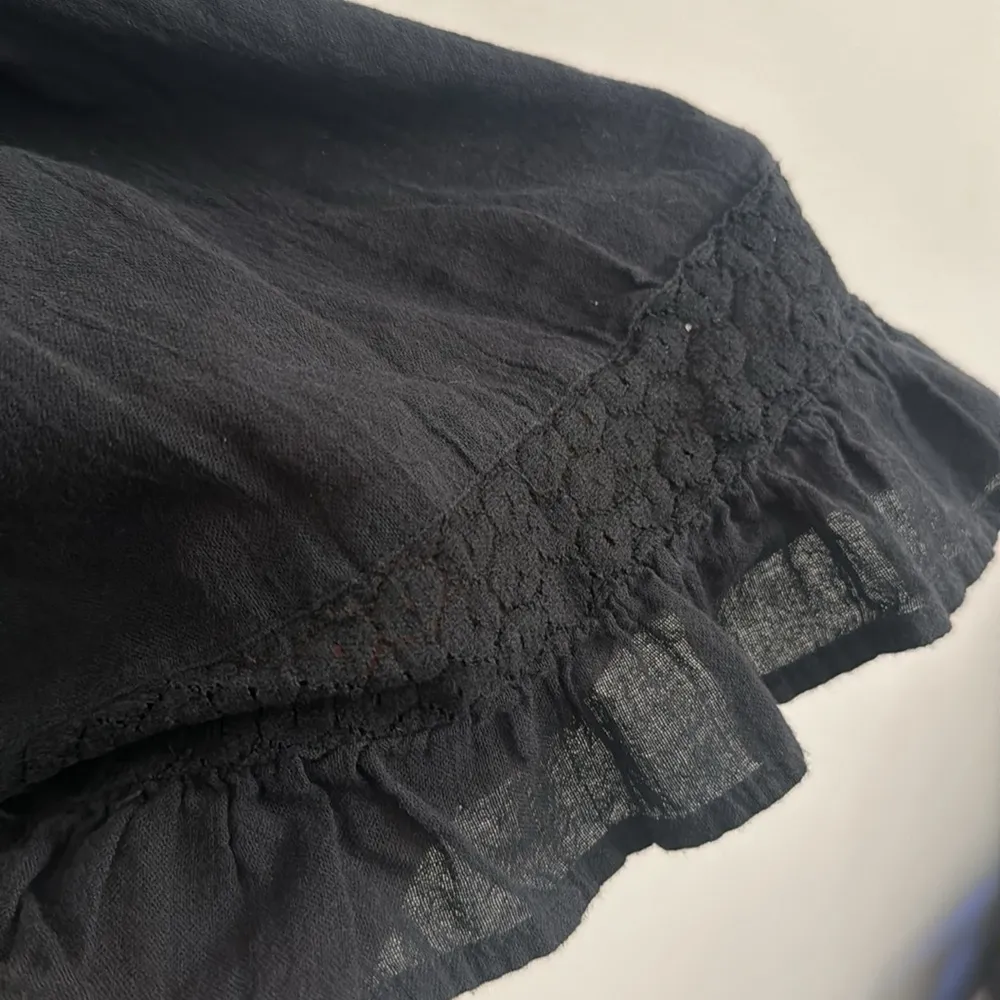 Victoria’s Secret Women’s Black Eyelet Cover Up Tunic Top Cinched sz S - Image 4