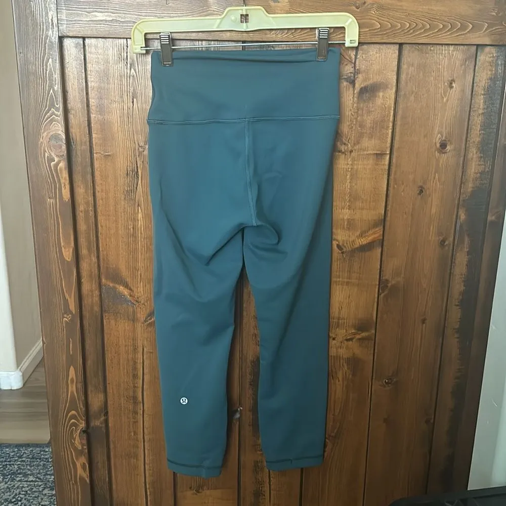 Lululemon Wunder Train High-Rise Crop 23", Size 6 - Image 4