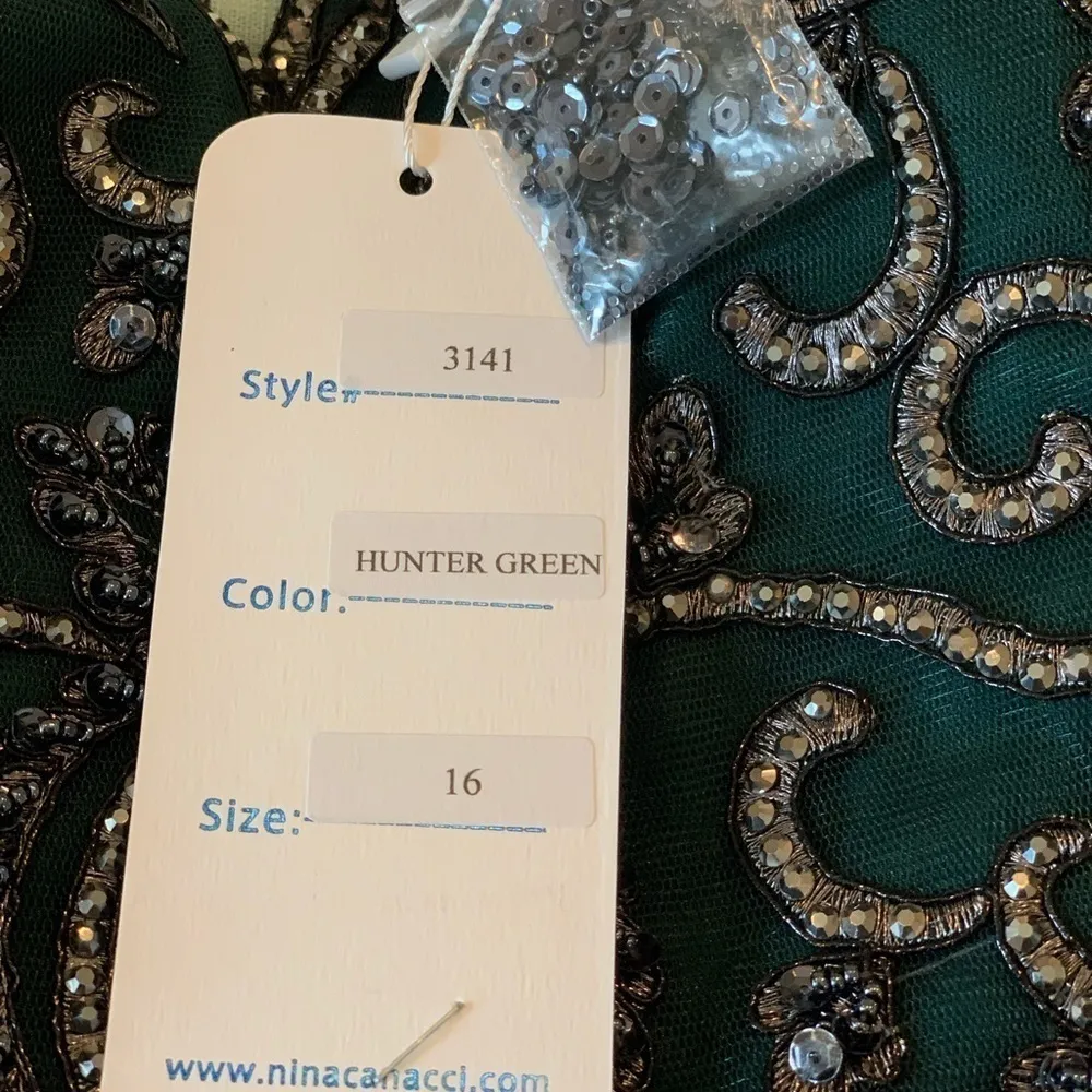NINA CANACCI Floor Length Deep V Hunter Green Embellished Gown Size 16 NEW - Image 9