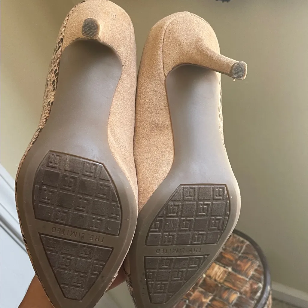 The Limited Snakeskin Tan Heels - Image 5