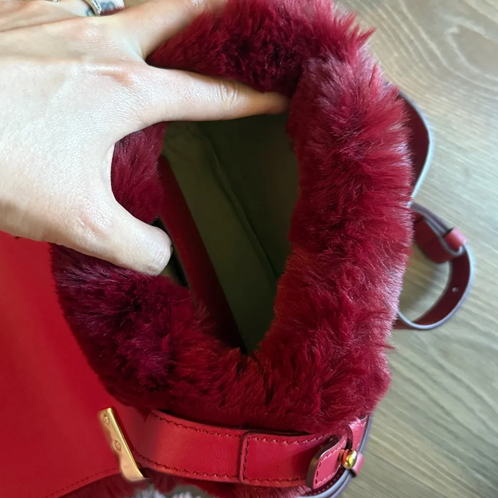 Excellent condition red Chloe C faux fur leather crossbody mini bag - Image 7