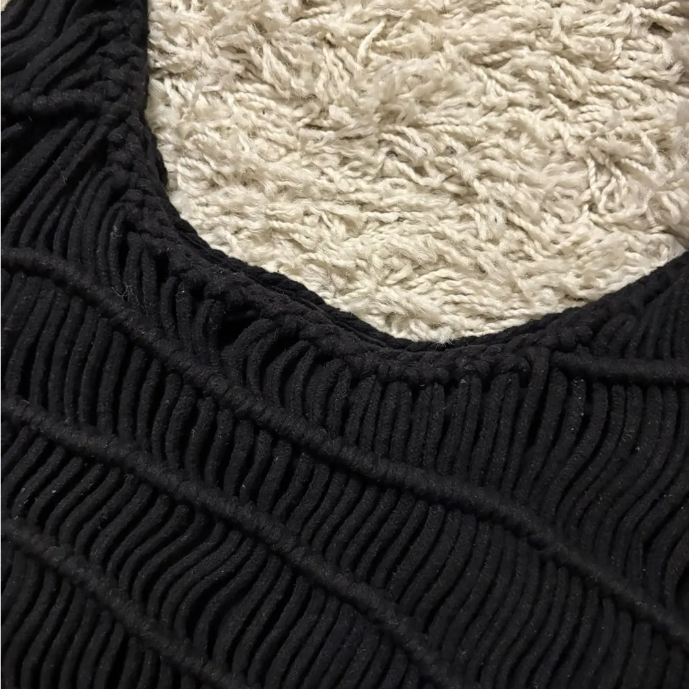 Black Wavy Universal Thread BOHO Black Macrame / Crochet Shoulder Bag - Image 4