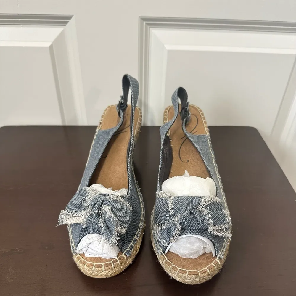 White Mountain Denim Style Sandal Size 10 - Image 2