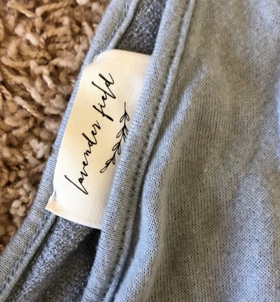 Lavender Field Romper Size small Blue - Image 2