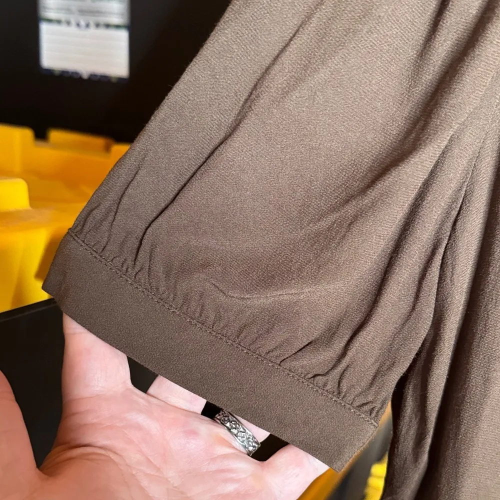 Frank & Oak 1 Button Front Collared V Neck Blouse Brown Size Small - Image 6