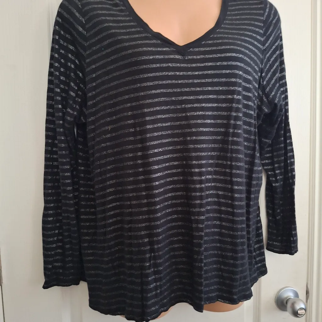Lane Bryant 18 20 Black Striped V-Neck Women's Top - Image 3