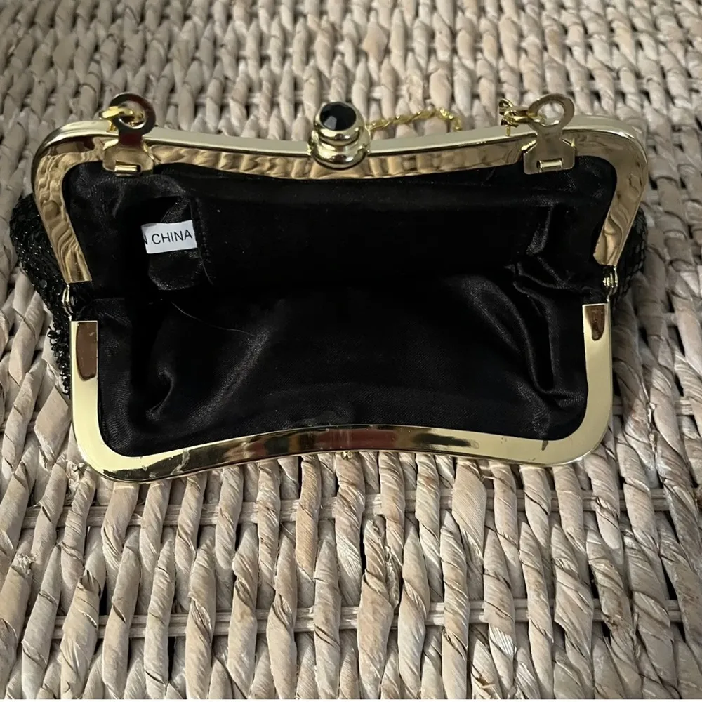 Ardeen small sequin black and gold chain clutch bag EUC sparkly - Image 4