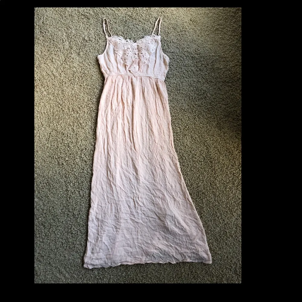 F21 crochet lace maxi dress Sz M - Image 4