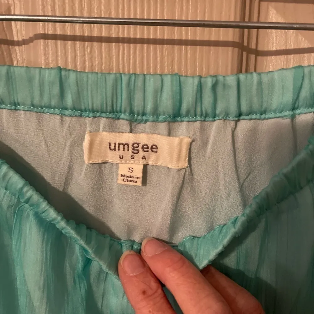 Umgee chiffon sequined mini shirt. - Image 6