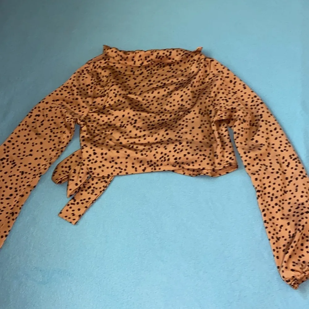 CLUB L LONDON ruffled wrap long sleeve blouse elastic at wrists size S Black - Image 4