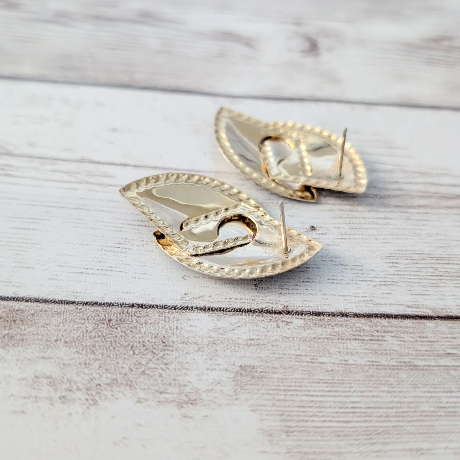 Vintage Stud Earrings Stunning & Unusual Statement Stylish - Image 4