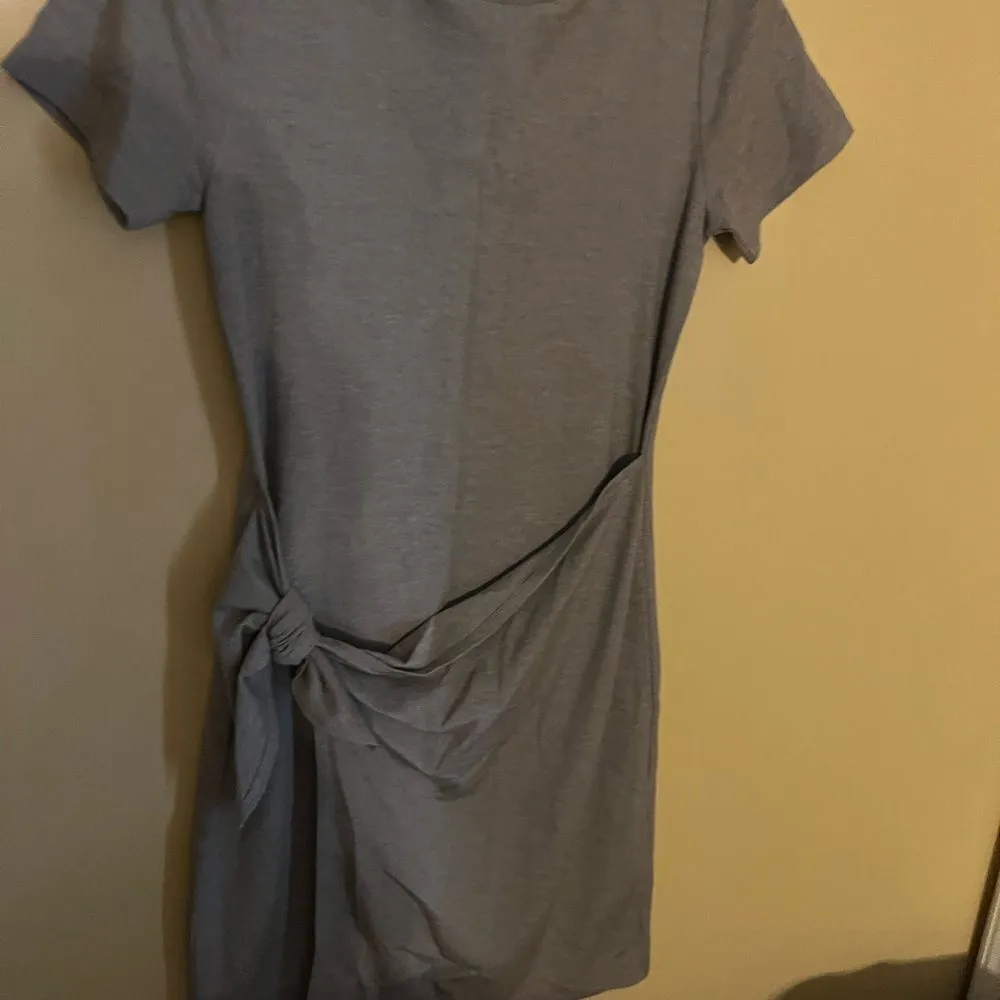 Club Monaco small grey dress - Image 4