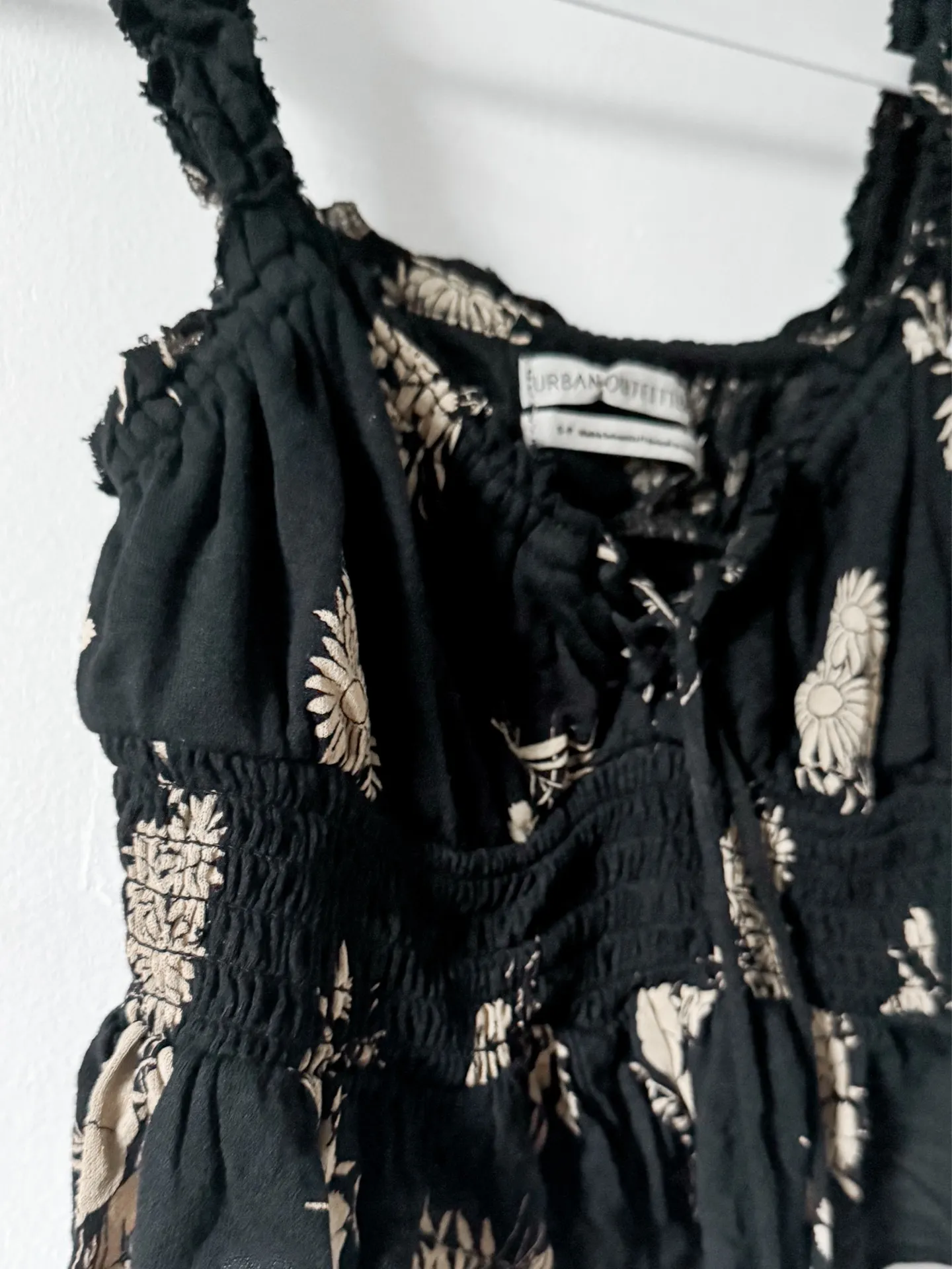 UO Libby Lace Up Floral Print Crop Top  - Image 8