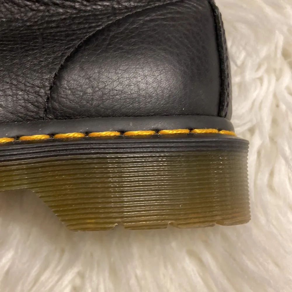 Dr.Martens  AirWaiz Women’s Boots size 7 BNWOT see all photos color black - Image 2