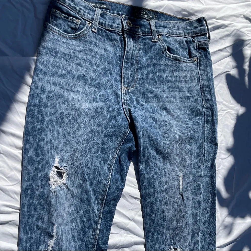 Lucky Brand Bridgette Skinny Jean Leopard Print Distressed Women’s Sz 8/29 - Image 4