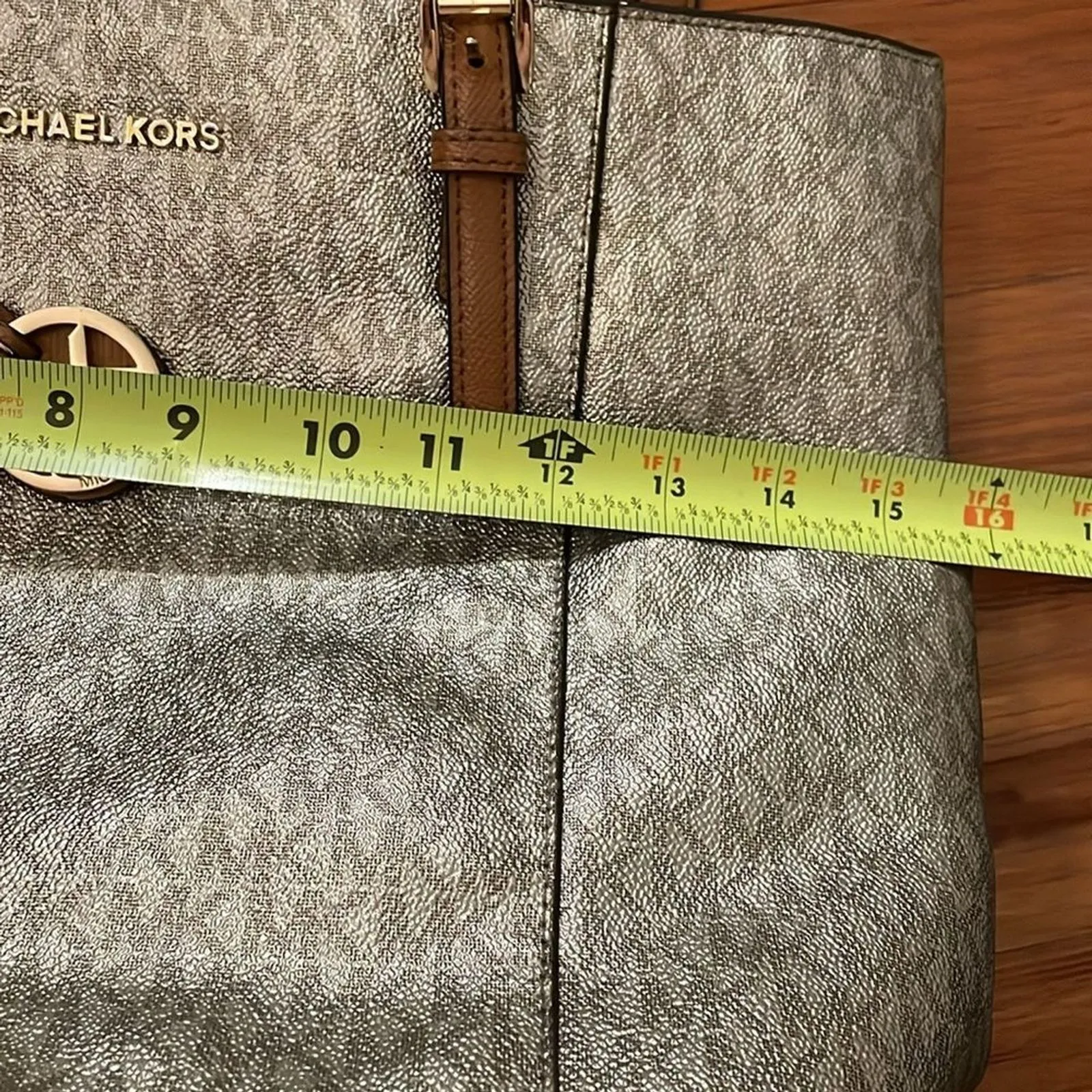 Michael Kors Metallic Gold Signature Monogram Jet Set Travel Tote Bag - Image 5