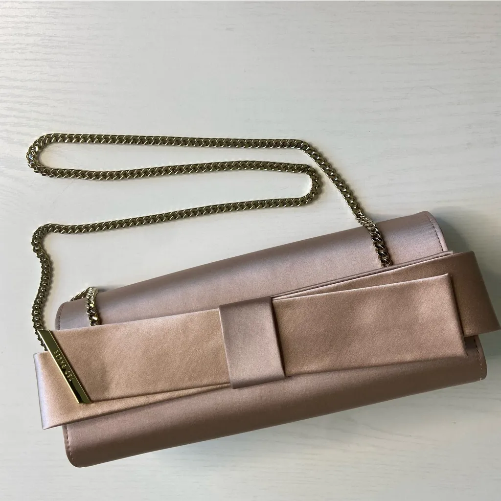 TED BAKER Abyya Bow Evening Clutch Pink - Image 8