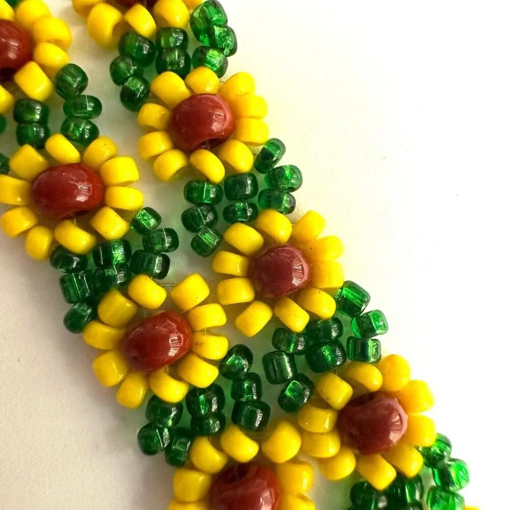 Yellow flower beaded choker necklace - Image 3