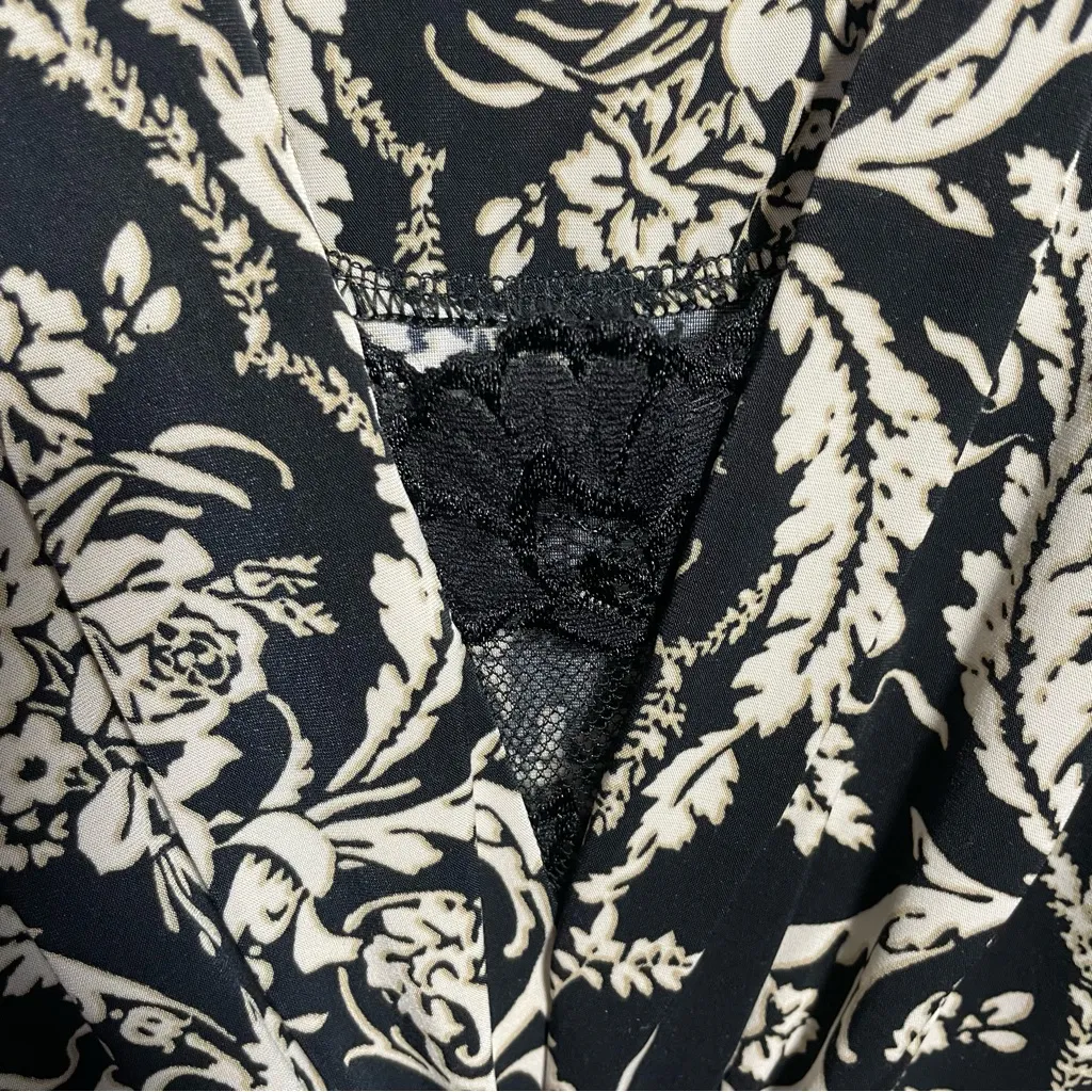 Soma Intimates top 3/4 sleeves size medium - Image 4