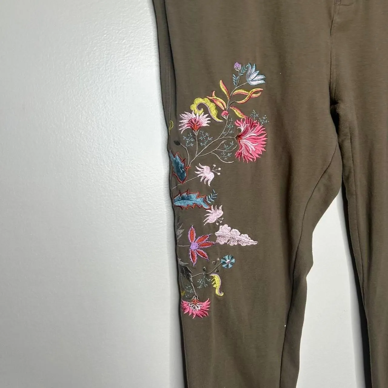 Y2K 2000s Matilda Jane Green floral embroidered cargo pants xl - Image 3