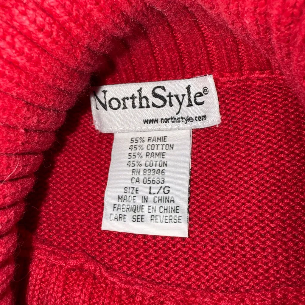 Vintage NorthStyle red Snowflake sweater. Size L - Image 7