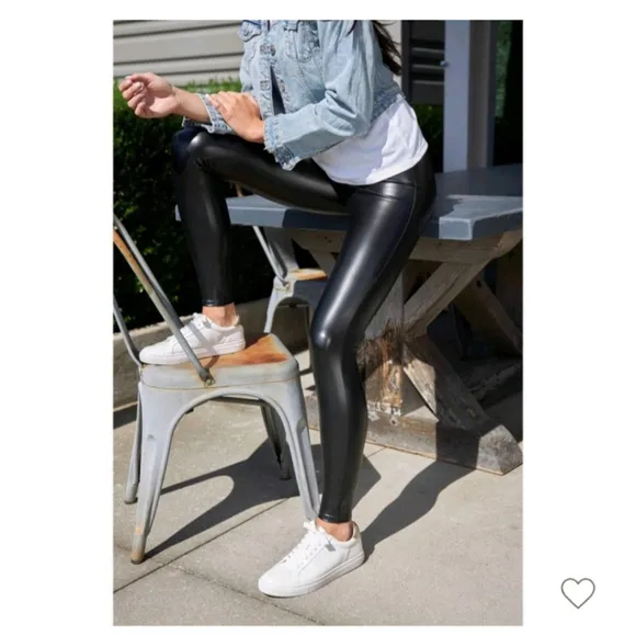 Assets by Spanx Women’s‎ All Over Faux Leather Leggings Size Small Black - Image 5