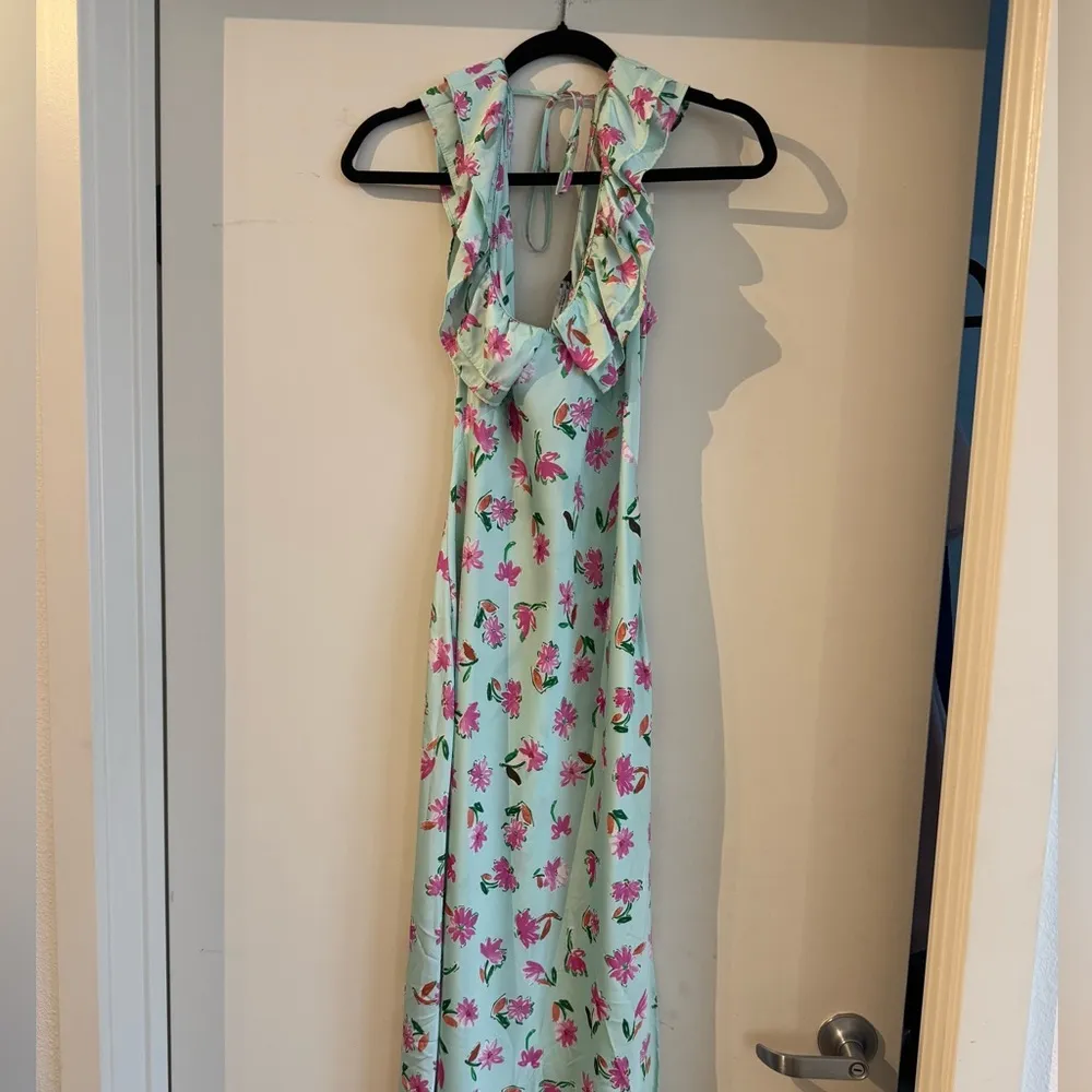 ZARA NWOT  Blue ruffled floral midi vneck dress. - Image 14