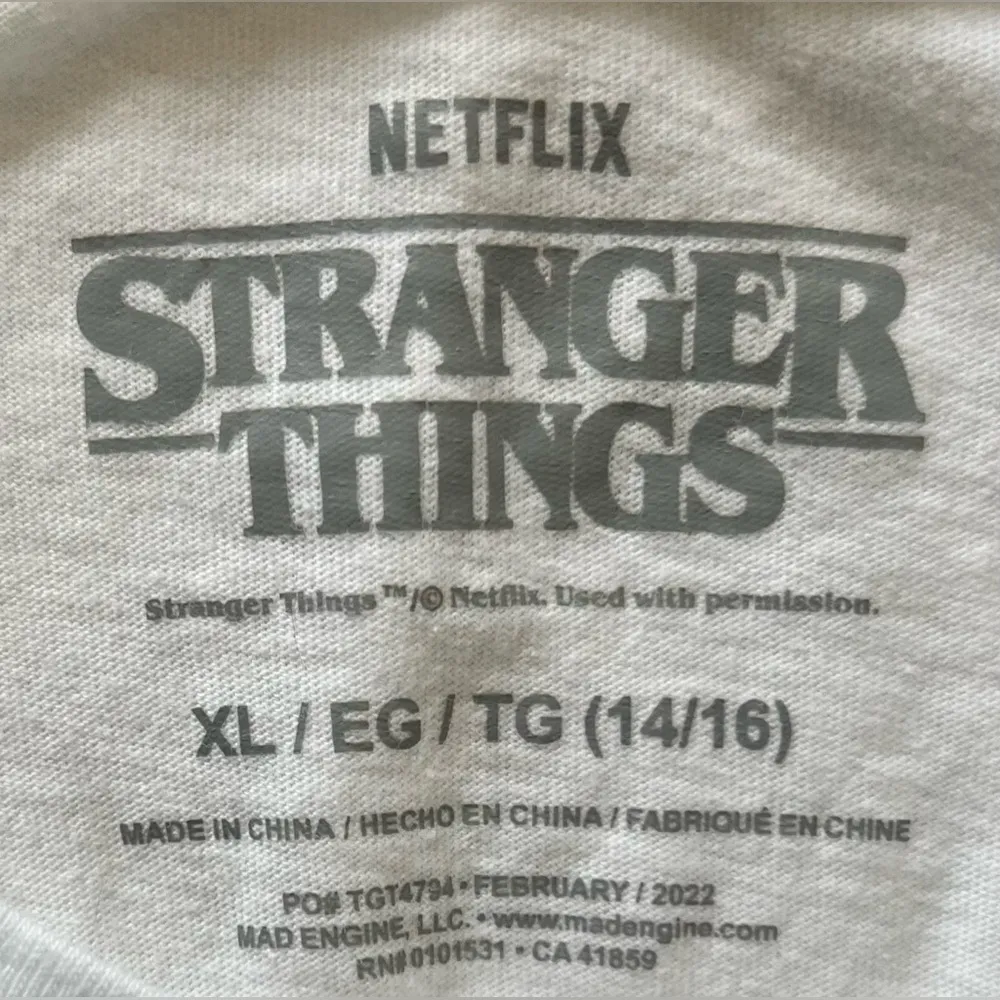 Women’s XL Stranger Things Eleven T-shirt - Image 3