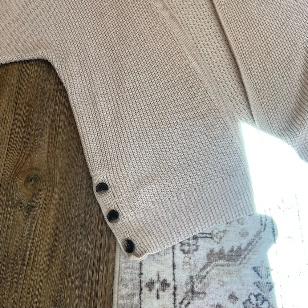 Marled Beige Cardigan with Button Accents Size L - Image 3