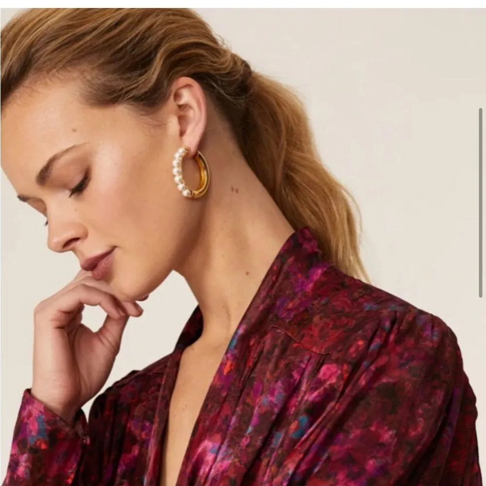 NWOT Lele Sadoughi Pearl hoop earrings - Image 3