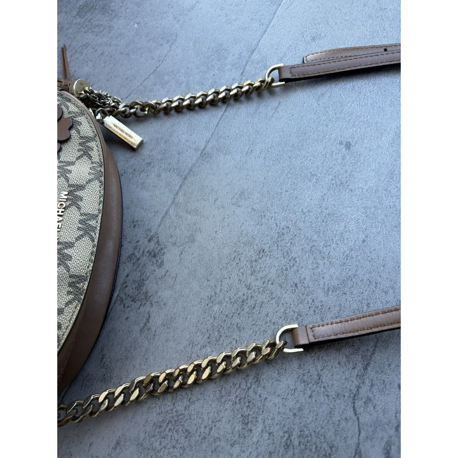 Michael Kors 3D FLORA APPLIQUE GINNY With Tassel MEDIUM MESSENGER Crossbody Bag - Image 6