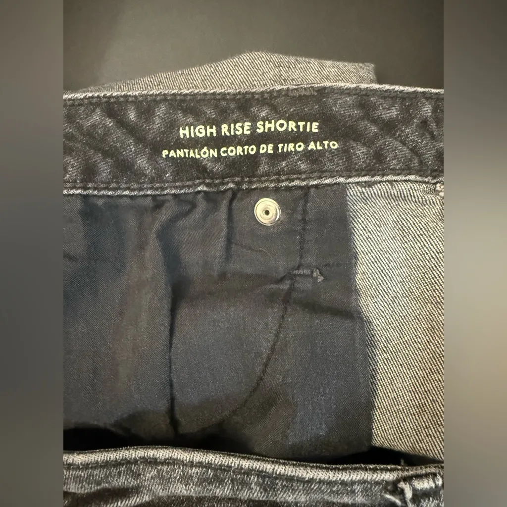 Universal Thread Black Jean Shorts Mid-Thigh Length - Image 3