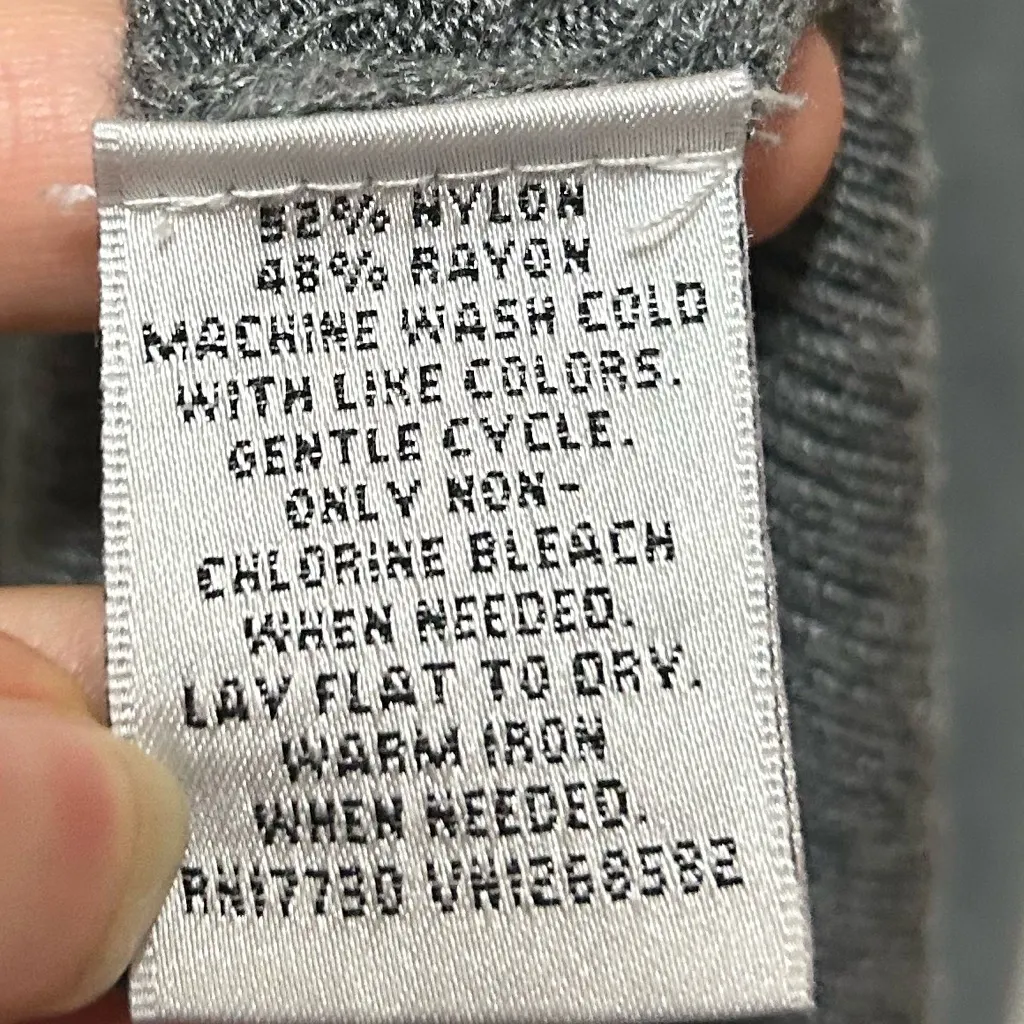 Mossimo Soft Gray Turtleneck Sweater Medium Cozy Chic Layering Knit - Image 4