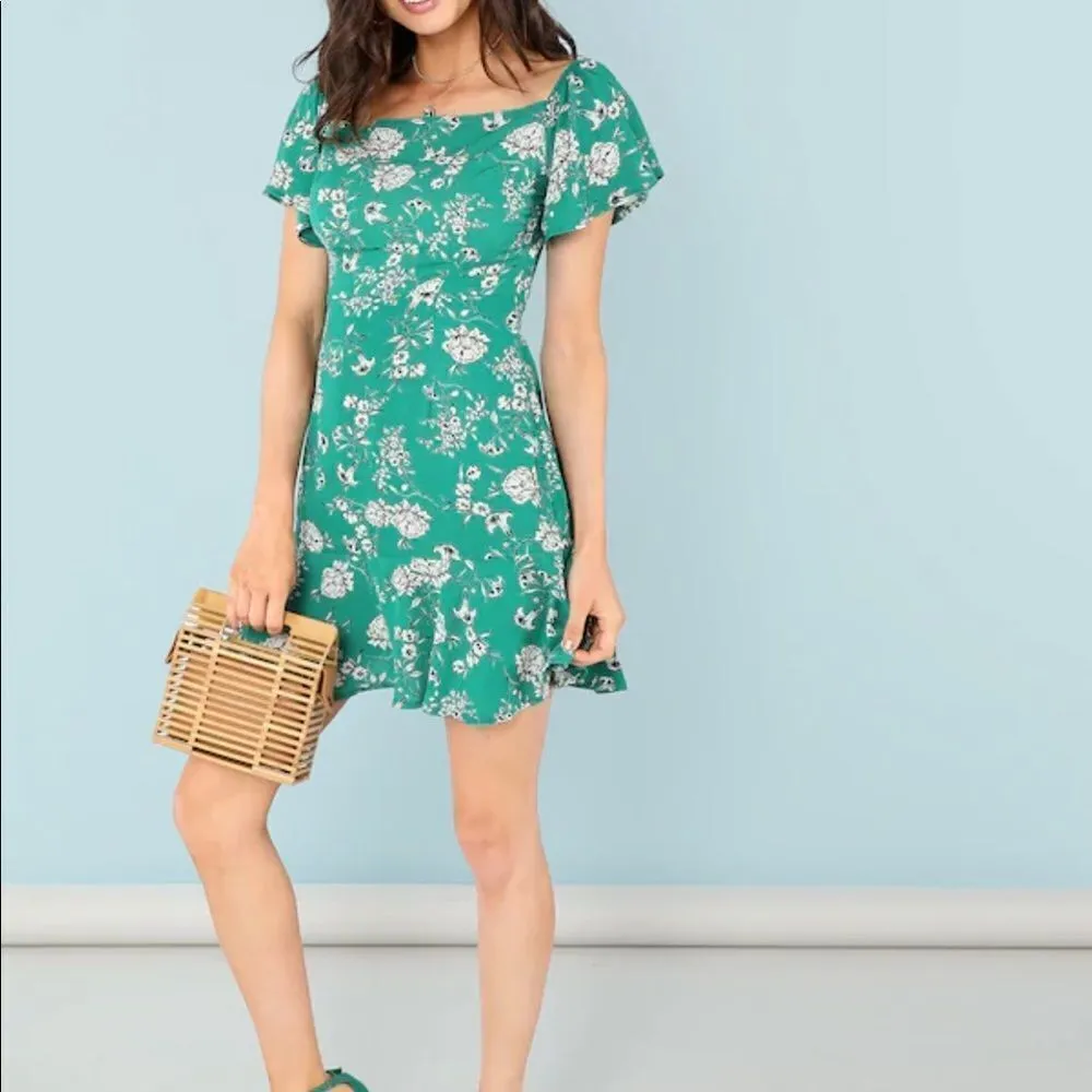 ✨ Flower Print Dress✨ Green Size M - Image 2