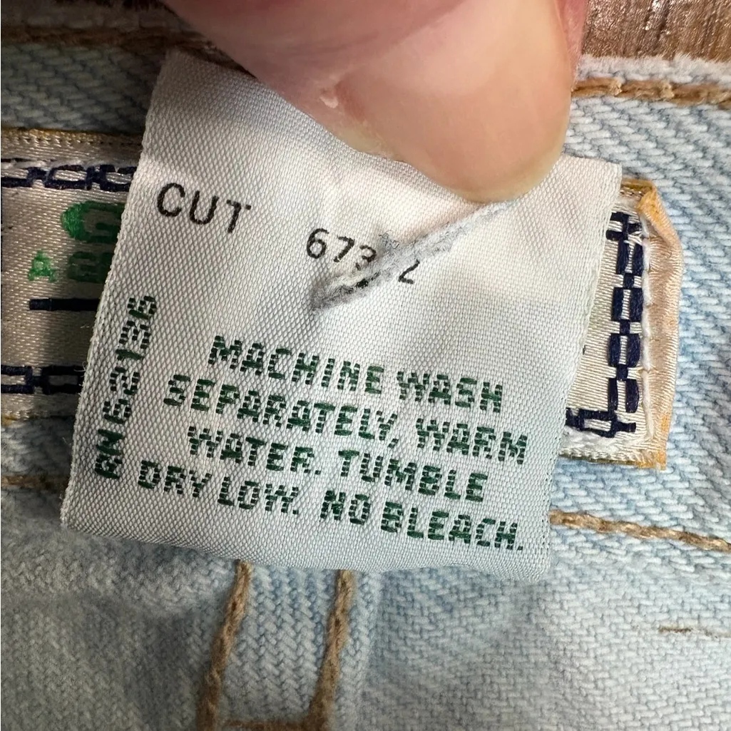 Vintage Guess Jeans White Wash High Rise Tapered Denim 80s 90s Light Wash - Image 10