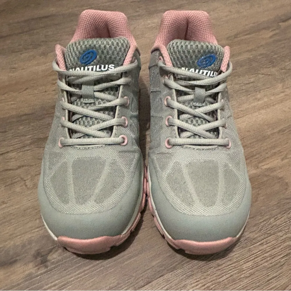 Nautilus Spark Safety Composite Toe Work Shoe Women’s Size 7.5 Gray - Image 2