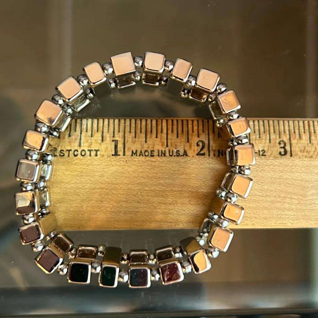 White House Black Market black glass and tiger eye goldtone stretch bracelet - Image 4