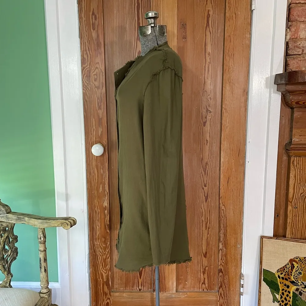 Tribe Kelley Eye See You Longline Raw Hem Button Up Tunic - Size Small - Image 7