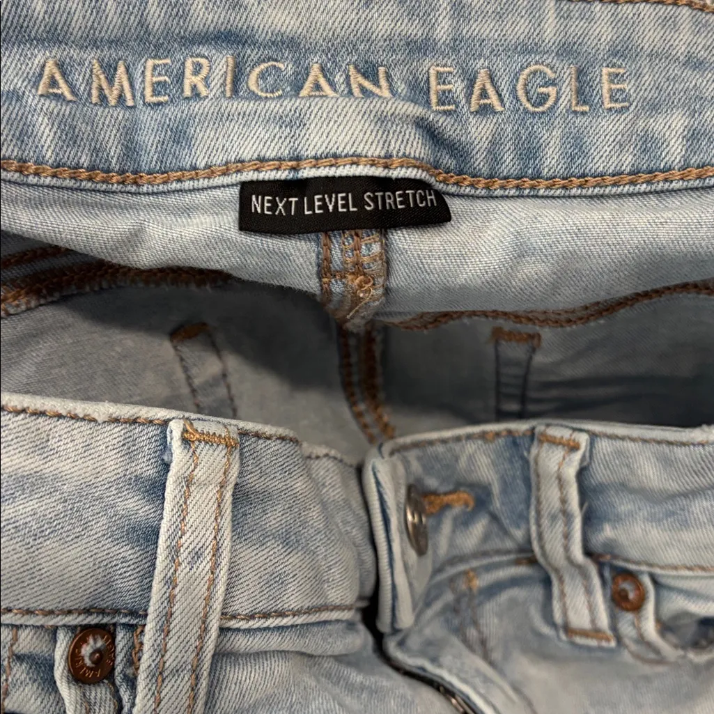 American Eagle  high rise shortie shorts size 8 next level stretch - Image 4