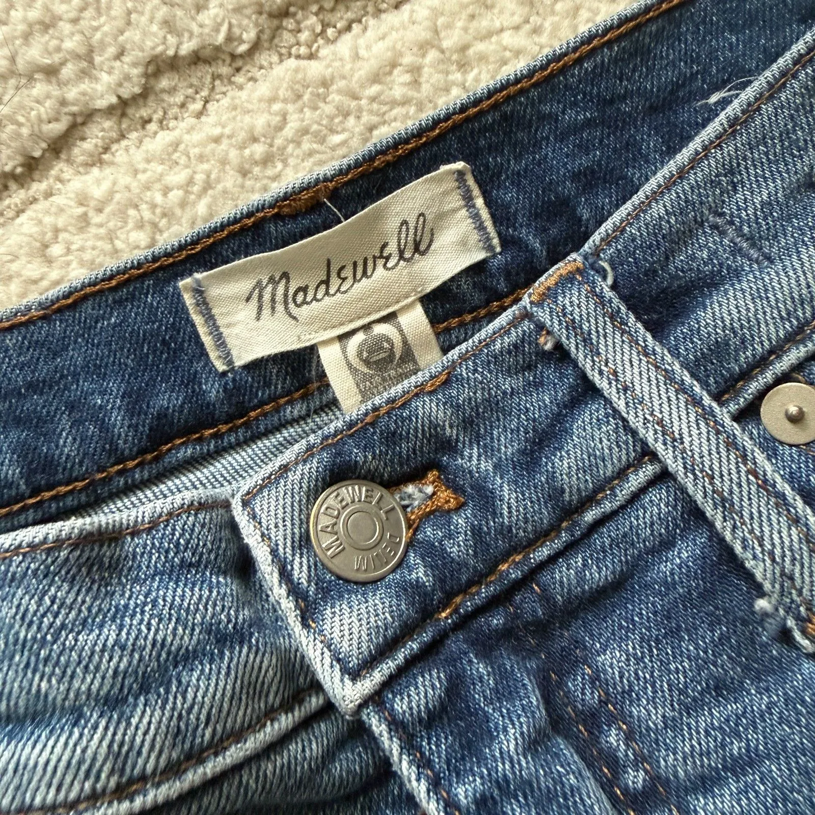 Madewell Slim Wide-Leg Crop Jeans in Reggie Wash Size 29 - Image 3