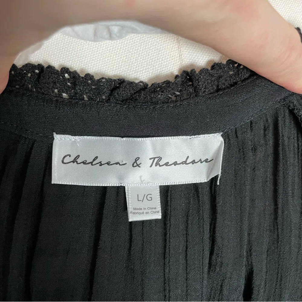 Chelsea & Theodore Top Eyelet Scalloped Sleeves Tie Split Neck Lightweight Black Size L - Image 10