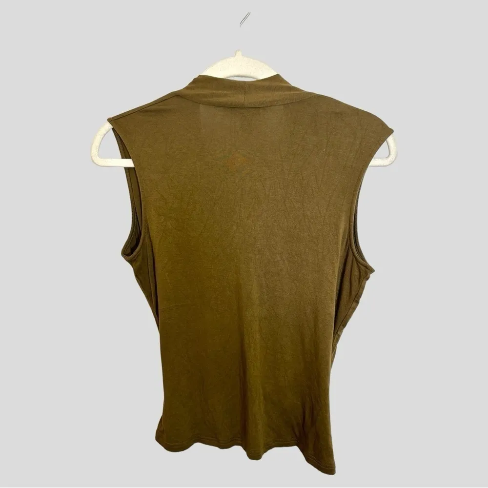 Banana Republic Shirt Womens M Threadsoft V-neck Dark Olive Rayon Sleeveless - Image 2